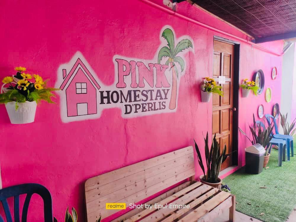 Pink Homestay D'Perlis Kangar Eksteriør bilde